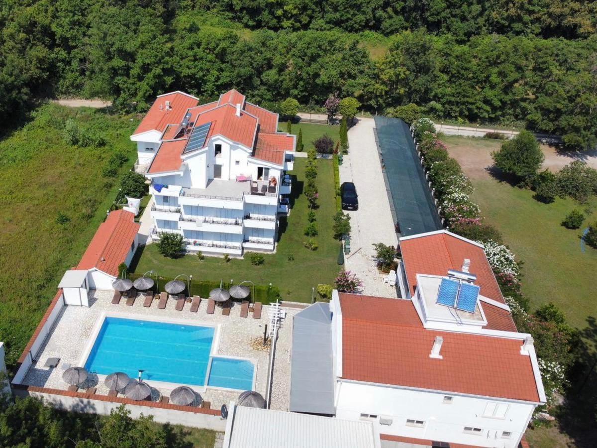 Residence Leora อุลซิน ภายนอก รูปภาพ