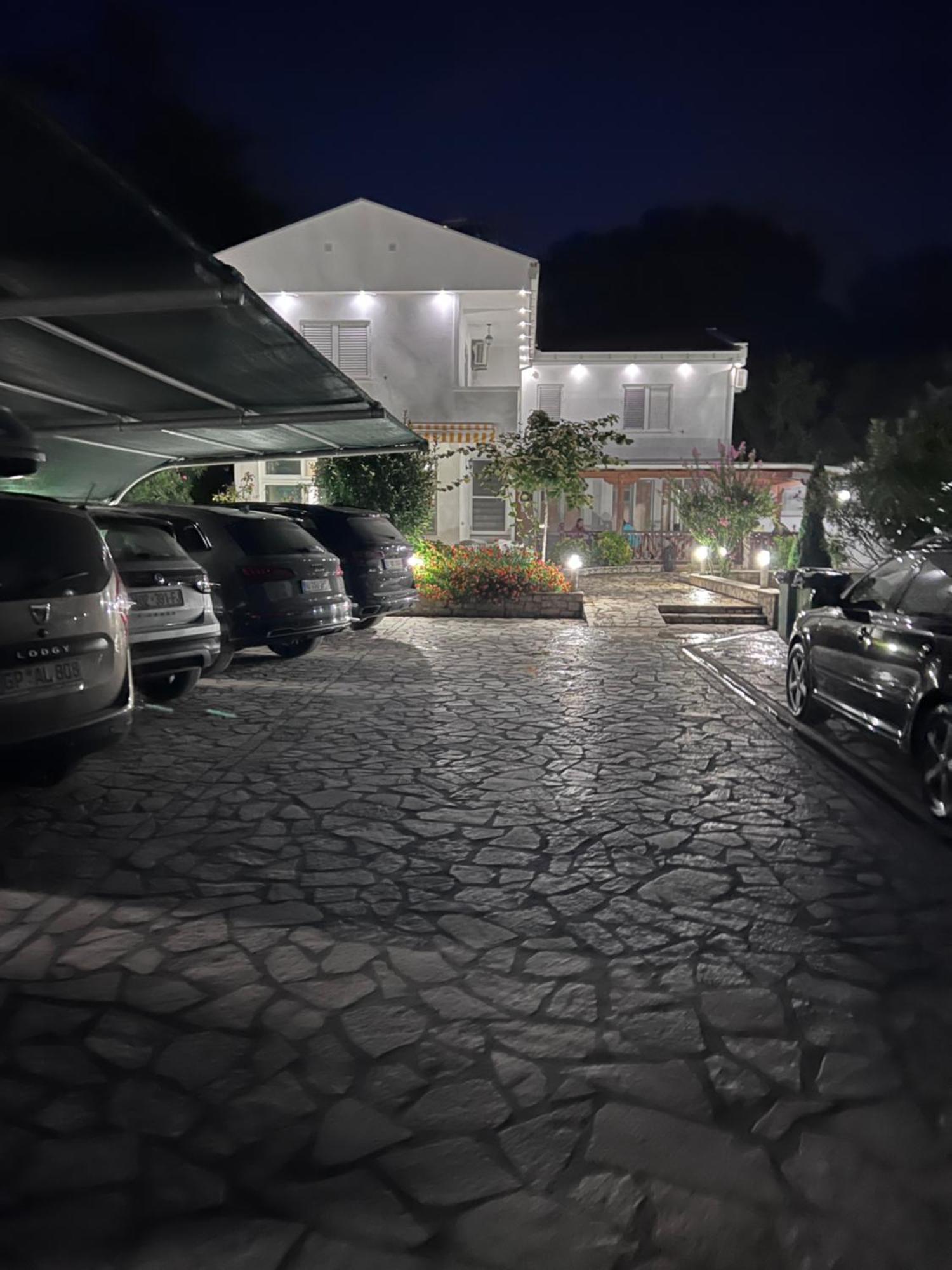 Residence Leora อุลซิน ภายนอก รูปภาพ
